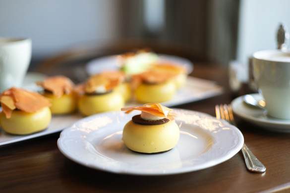 Crystal Cruises, The Bistro, Mango Petit Gateau 2.jpg